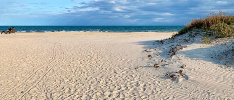 Are Canopies Allowed on Corpus Christi Beach, TX?